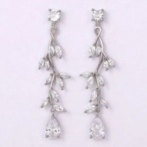 Teardrop cubic zirconia post earrings